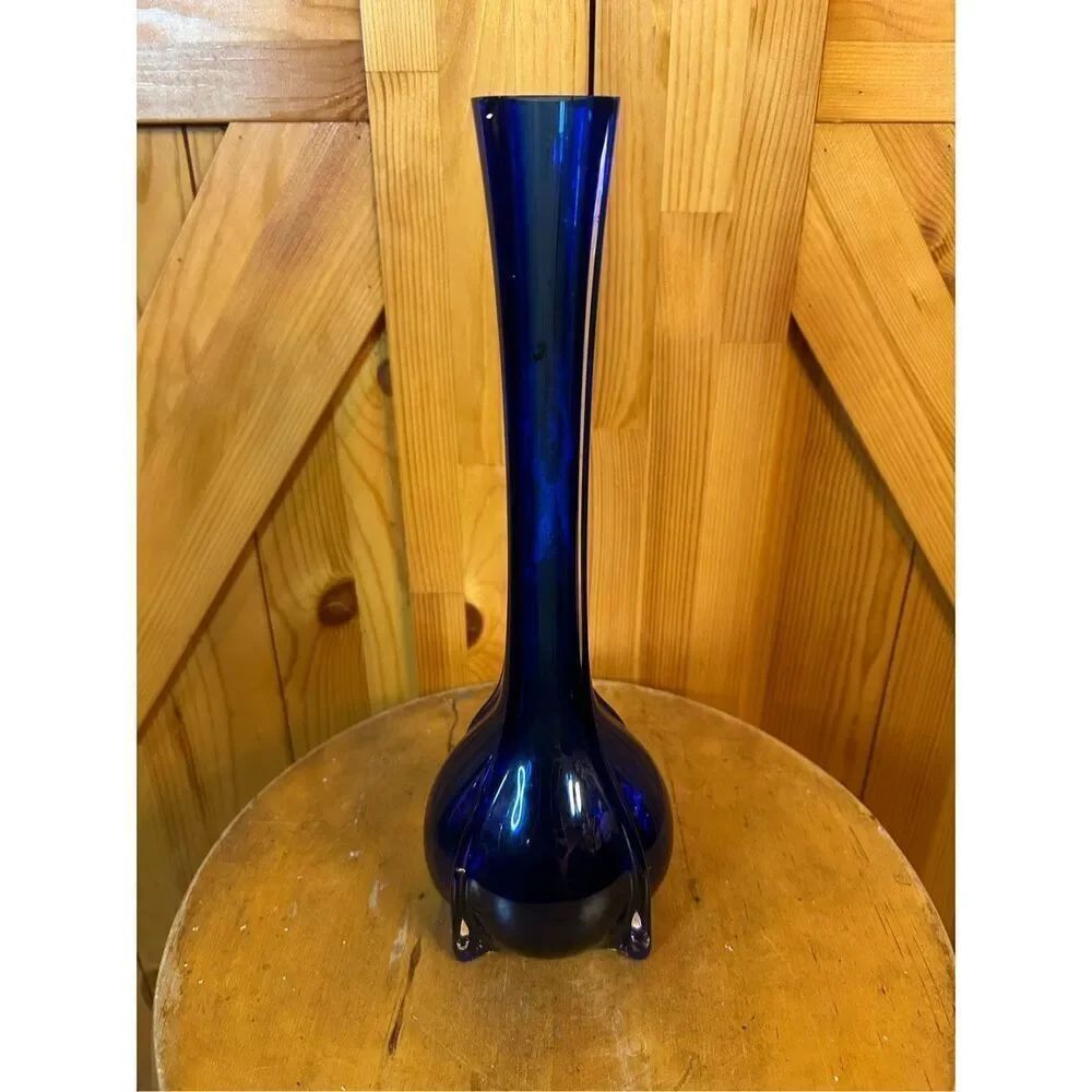 Vintage Blue Tall Bud Vase (8866) Damaged